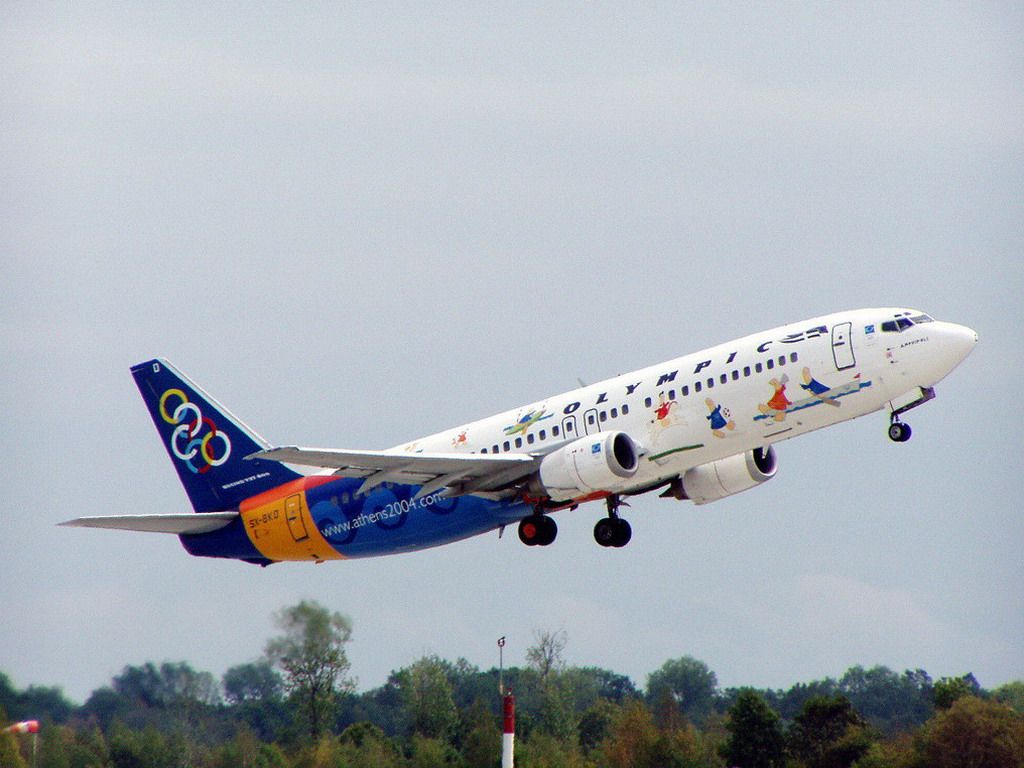 B737